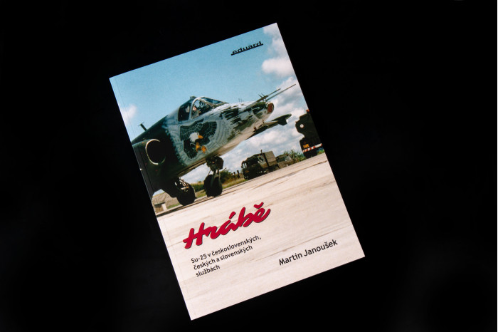 SU-25K "Hrábě" (1:48) - 11176 !Bez knihy!