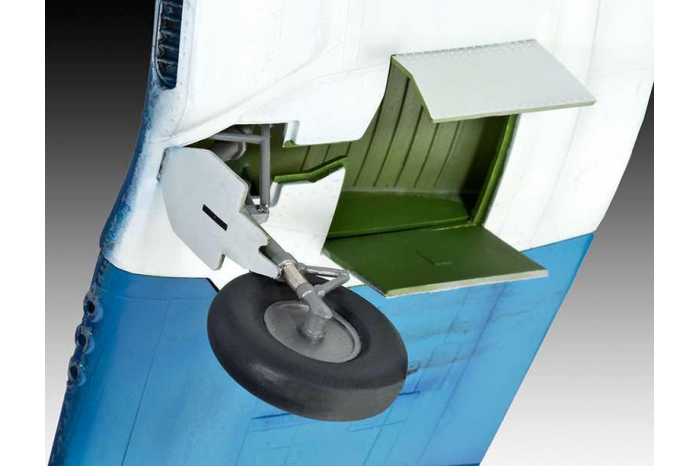 Plastic ModelKit letadlo 04781 - Vought F4U-1D Corsair (1:32)