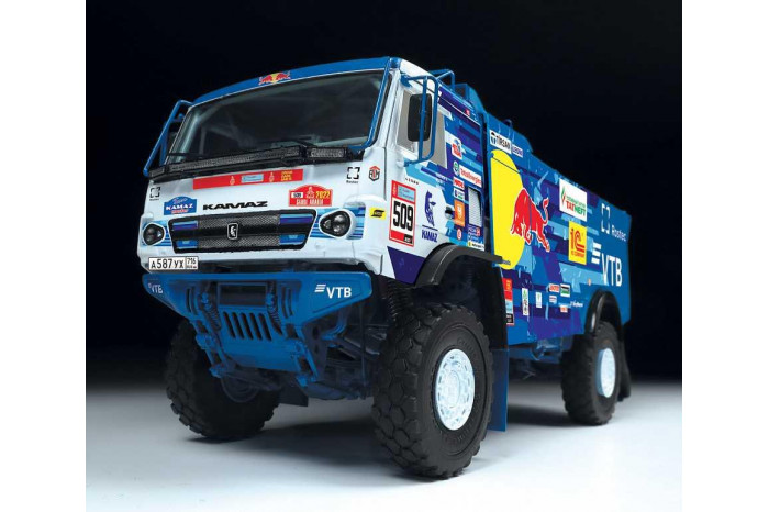 Model Kit trucku 3657 - Kamaz rallye truck (1:35)