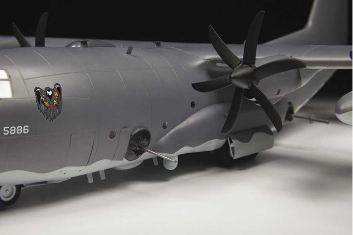 Model Kit letadlo 7326 - AC-130J Gunship Ghostrider (1:72)