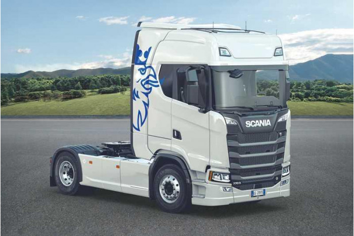 Model Kit truck 3965 - Scania S770 V8 "White Cab" (1:35)