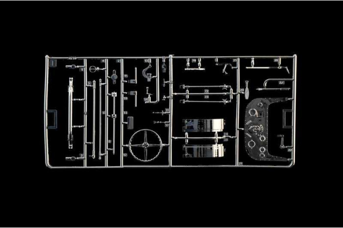 Model Kit auto 4713 - Bugatti 35 B Roadster (1:12)
