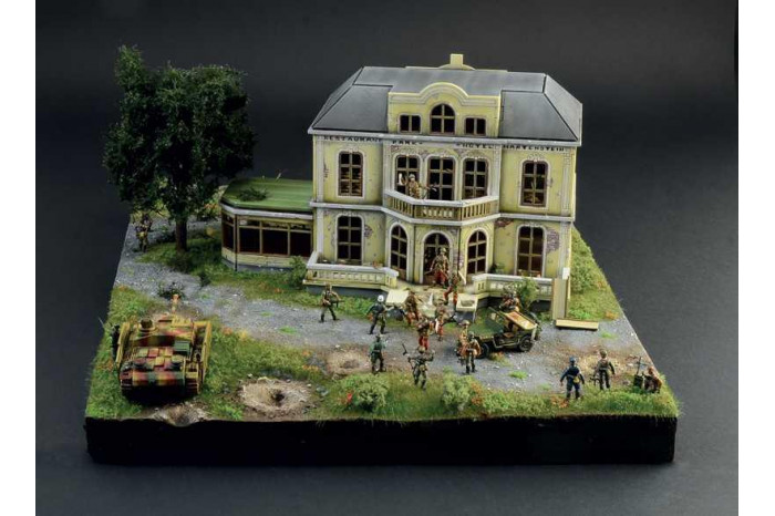 Model Kit diorama 6107 - Market Garden: Hotel Hartenstein (1:72)