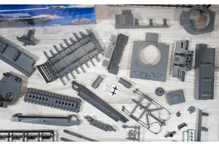 Quick Build tank J6041 - Tiger I (1:35)