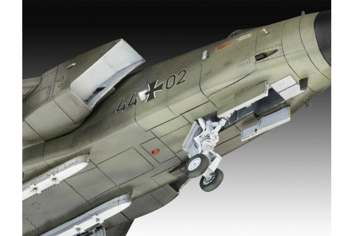 Plastic ModelKit letadlo 03801 - 50th Anniversary Tornado (1:72)