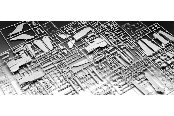 Plastic ModelKit letadlo 03801 - 50th Anniversary Tornado (1:72)