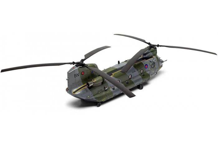 Classic Kit vrtulník A06023 - Boeing Chinook HC.1 (1:72)
