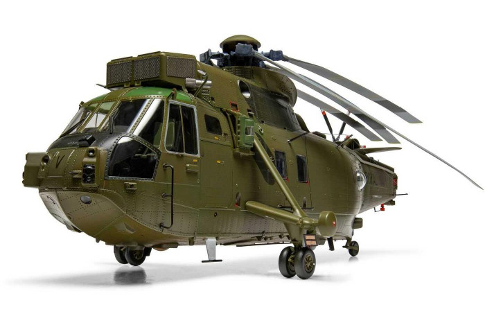 Classic Kit vrtulník A11008 - Westland Sea King HC.4 (1:48)