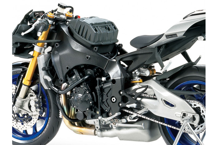 YAMAHA YZF-R1M (1:12) -133