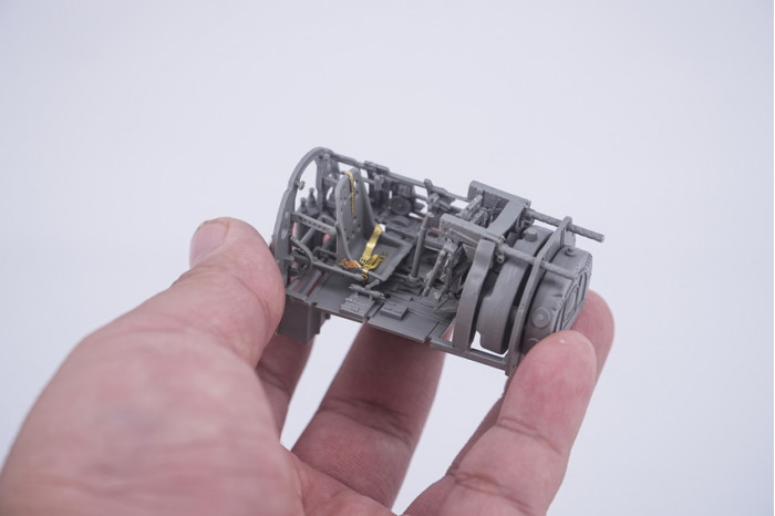 A6M2 ZERO & AKAGI BRIDGE w/Flight Deck COMBO (1:35) - 002