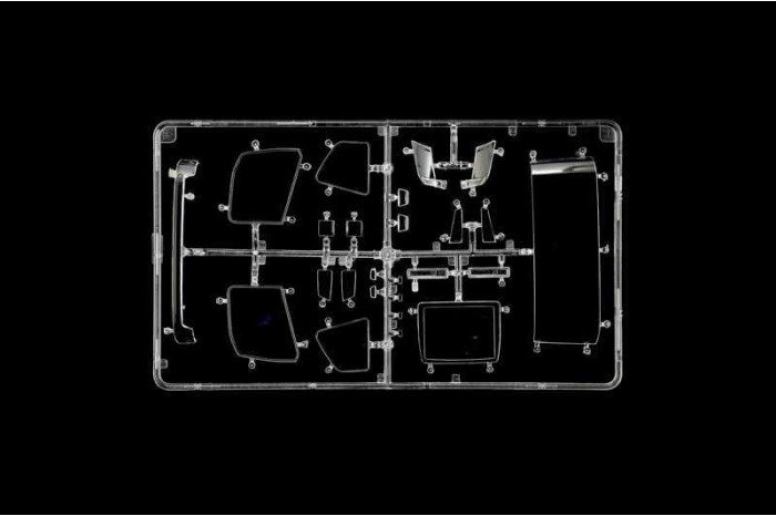 Model Kit truck 3967 - Volvo FH Low Roof (1:24)