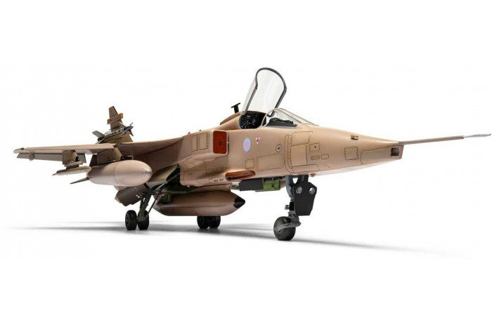 Classic Kit letadlo A11010 - SEPECAT Jaguar GR.1/GR.1A (1:48)