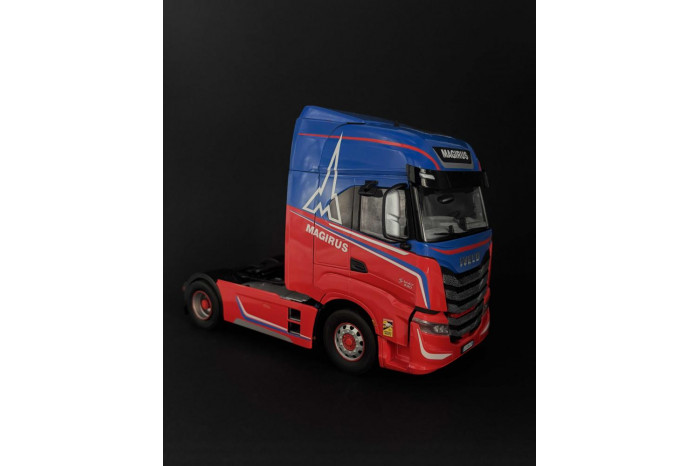 Model Kit truck 3963 - Iveco Stralis S-Way (1:24)