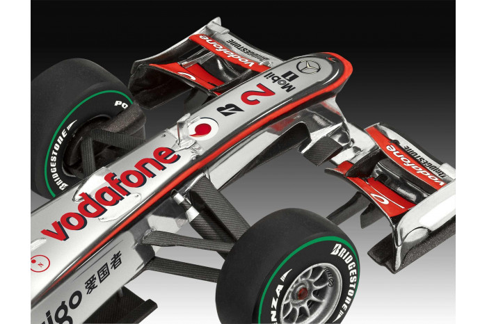 Plastic ModelKit auto 07096 - Vodafone McLaren Mercedes MP4-25 "L.Hamilton" (1:24)