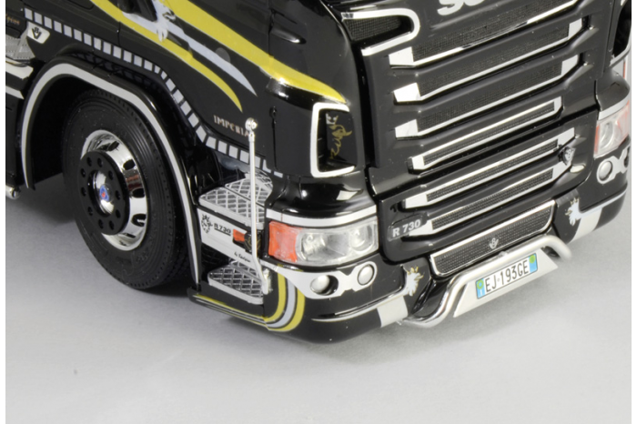 SCANIA R V8 TOPLINE " IMPERIAL" (1:24) - 3883