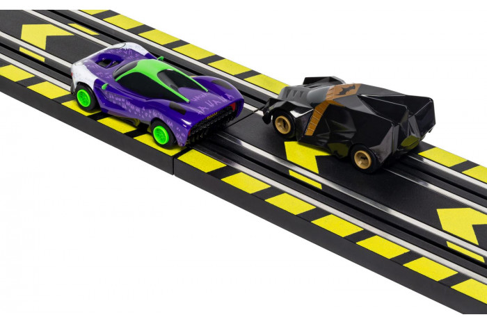 Autodráha MICRO SCALEXTRIC G1155M - Batman vs Joker (Battery Powered) (1:64)