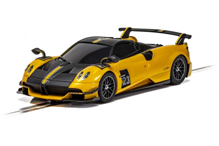 Autíčko Super Resistant SCALEXTRIC C4212 - Pagani Huayra BC Roadster - Yellow (1:32)