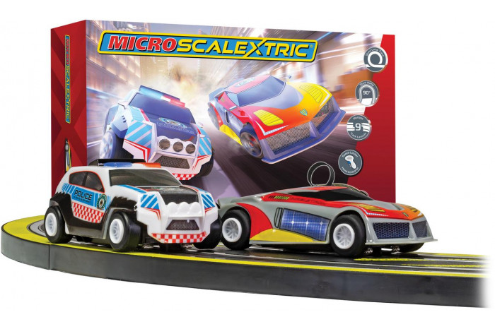 Autodráha MICRO SCALEXTRIC G1149P - Law Enforcer Mains Powered Race Set (1:64)