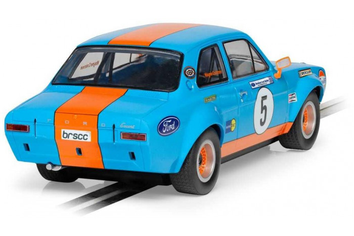 Autíčko Gulf SCALEXTRIC C4530 - Ford Escort MK1 – Wayne Crabtree Modified Fords 2023 (1:32)