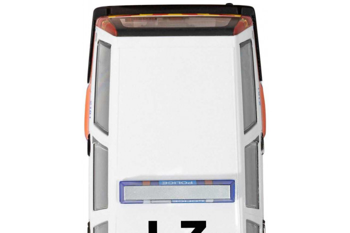 Autíčko Street SCALEXTRIC C4627 - Volvo 850 Estate - Police Edition (1:32)