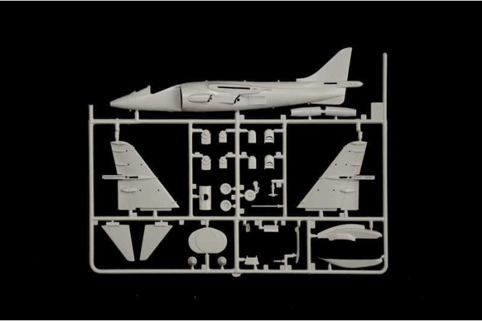 Model Kit letadlo 90193 - AV-8B Harrier II (1:72)