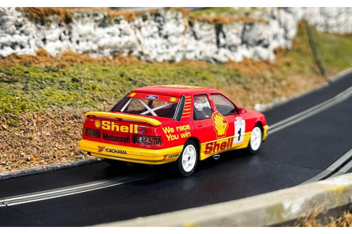 Autíčko Touring SCALEXTRIC C4632 - Ford Sierra Sapphire - BTCC 1990 - Rob Gravett (1:32)