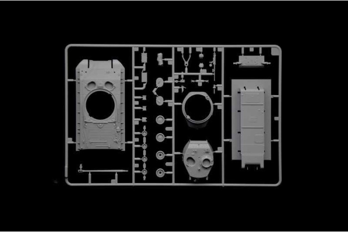 Model Set tank 75001 - M4A3E8 Sherman Fury (1:56)