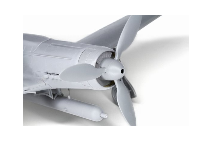 FOCKE -WULF Ta 152- C1/R14 (1:48) - 5573