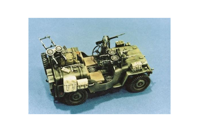 Model Kit military 0320 - COMMANDO CAR (1:35)