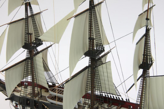 Model Kit loď 9034 - French Frigate "Acheron" (1:200)