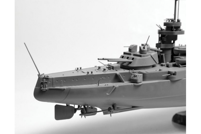 Model Kit loď 9052 - Battleship Marat (1:350)
