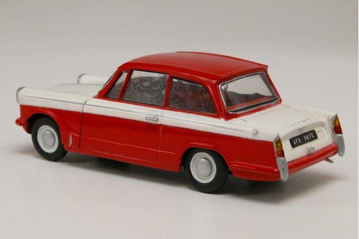 Starter Set auto A55201 - Triumph Herald (1:32)