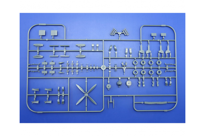Spitfire Mk. IXc pozdní verze 1:48 - 8281
